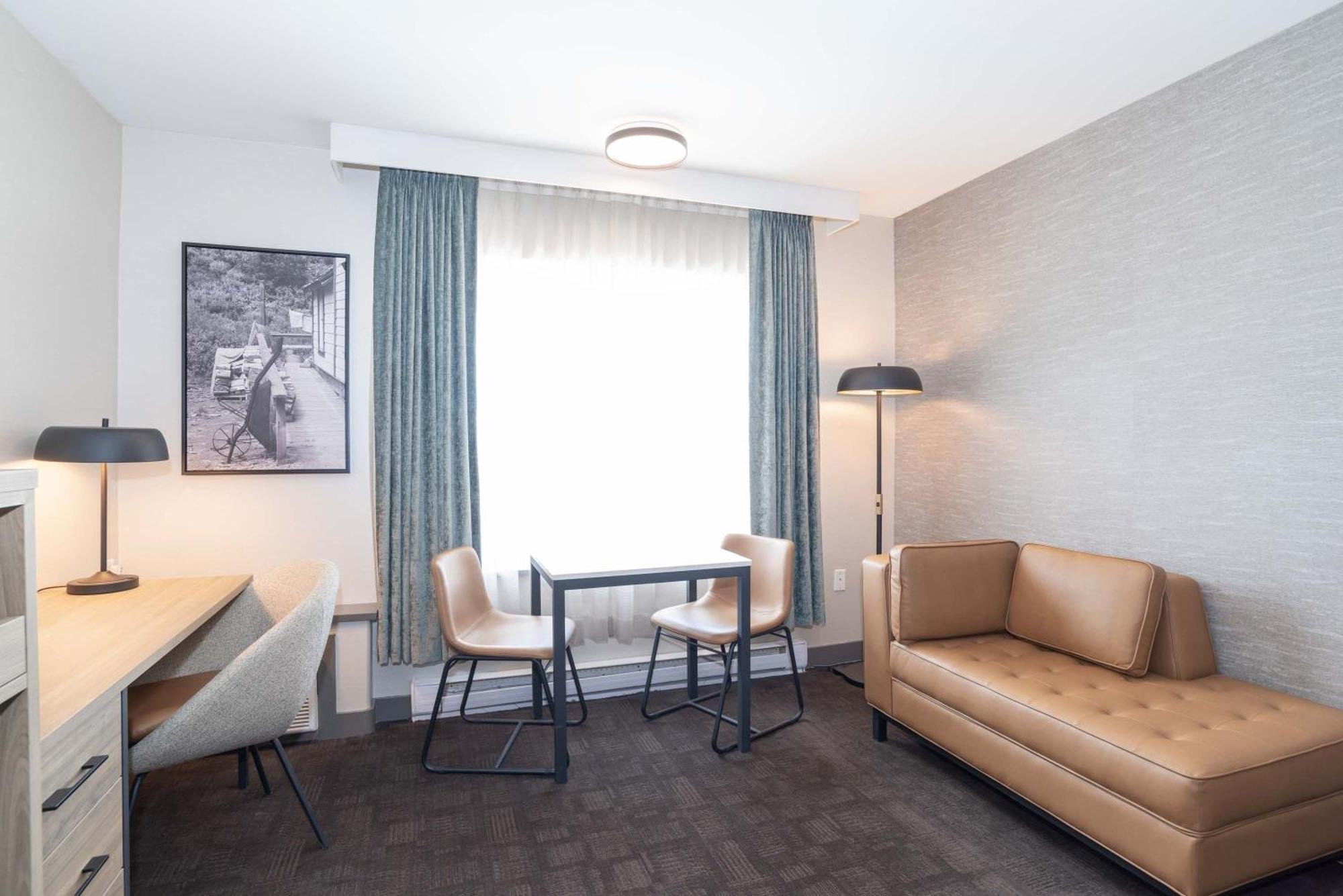 Sandman Hotel Quesnel Kültér fotó