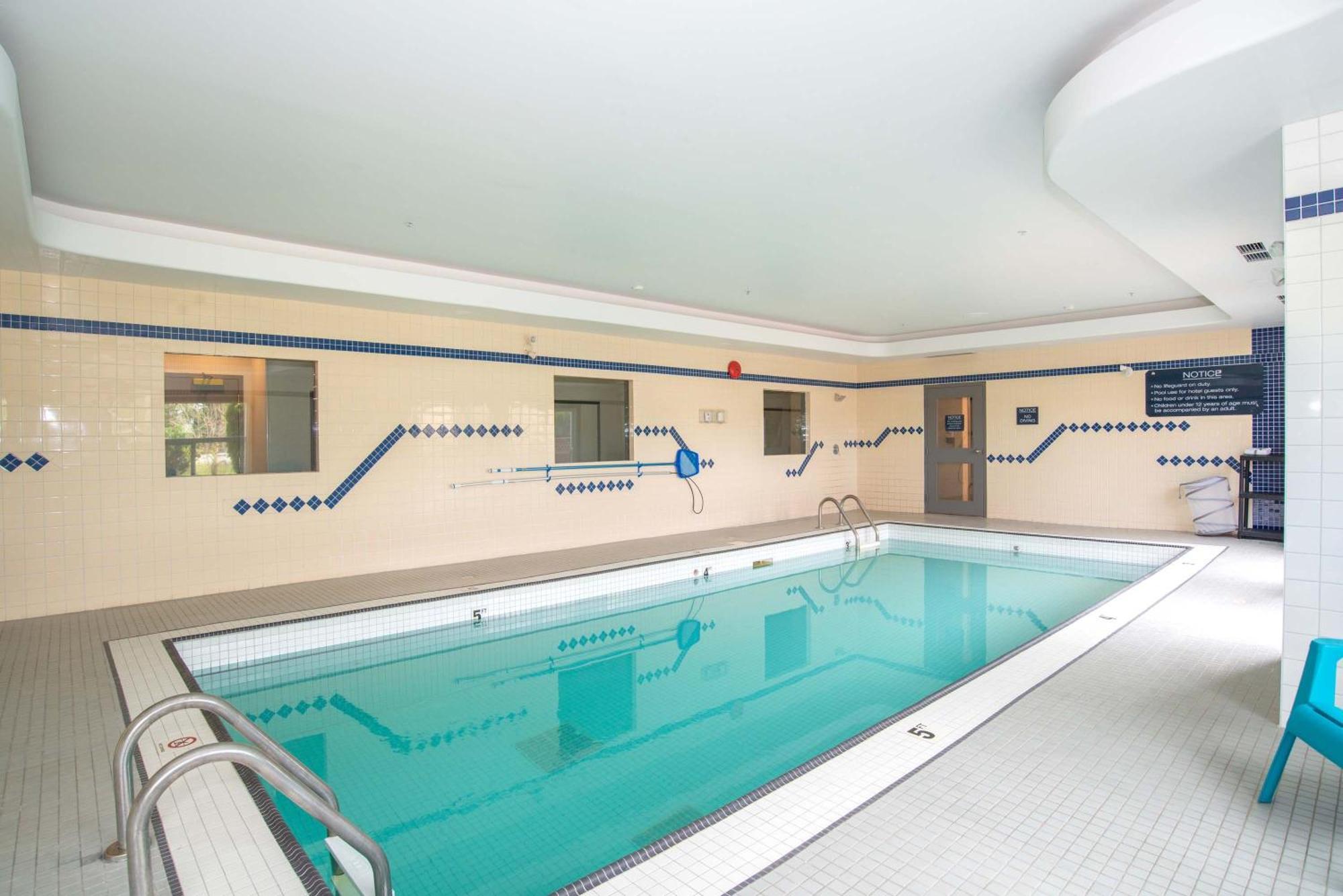 Sandman Hotel Quesnel Kültér fotó